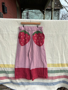 Juicy Pant *Strawberry, top down*